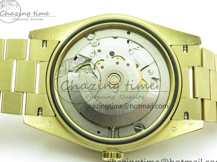 0116 Day-Date 40mm 228239 BP New Dial Version 904 YG Silver Roman Markers Dial on SS President Bracelet A Popular 2806